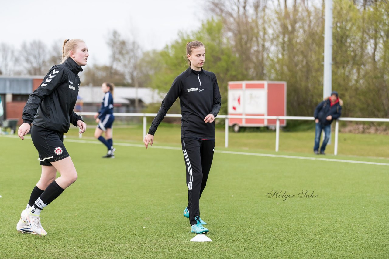 Bild 152 - Co-Trainerin der Frauen Nationalmannschaft Britta Carlson in Wahlstedt